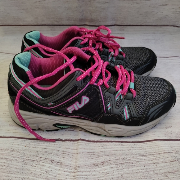 Ladies Fila size 7.5 - Picture 3 of 6